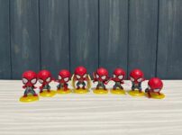 סט של שמונה דמויות ספיידרמן