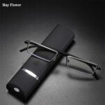 משקפי ראייה מתכתיות עם מסגרת קלאסית