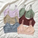 גוזיית ספורט קלאסית לנשים בצבעים מגוונים