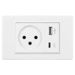 שקע חשמל ישראלי עם חיבור USB
